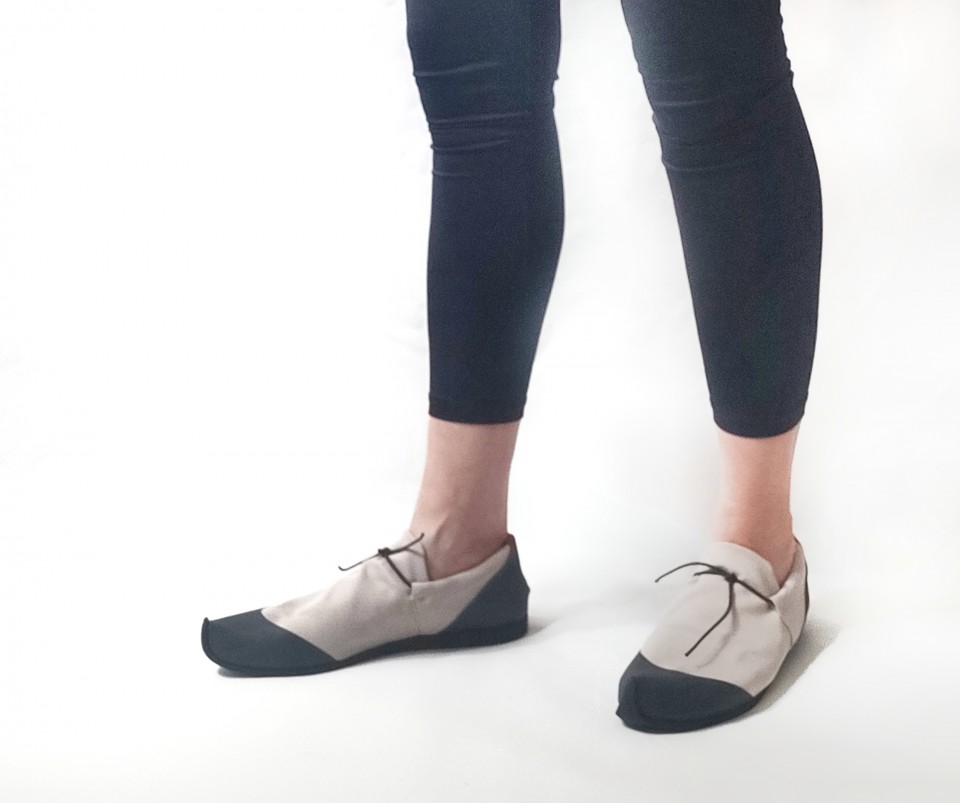 נעל ספורט נמוכה אופווייט + שחור- טבעוני