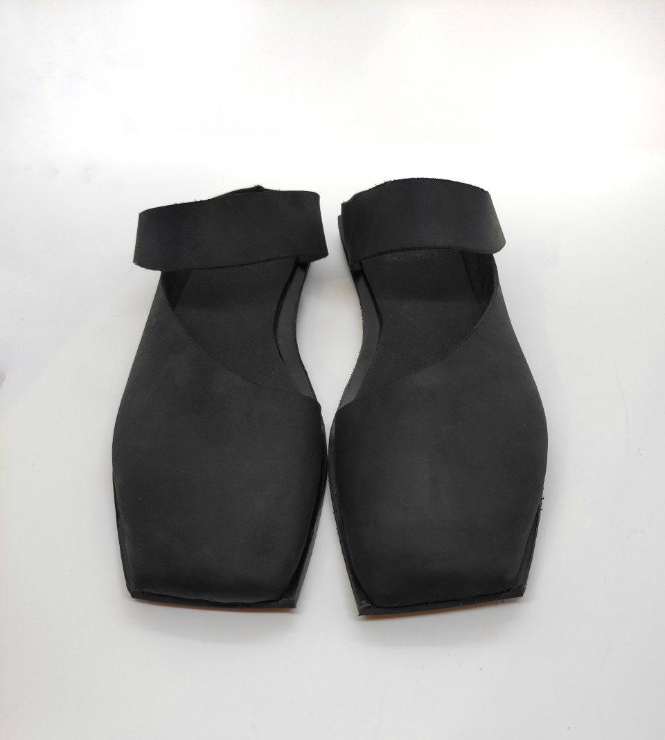 כפכף בובה מרובע