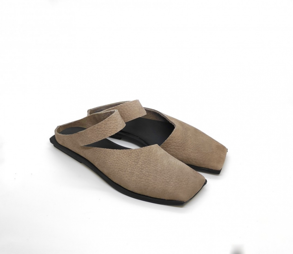 כפכף בובה מרובע 