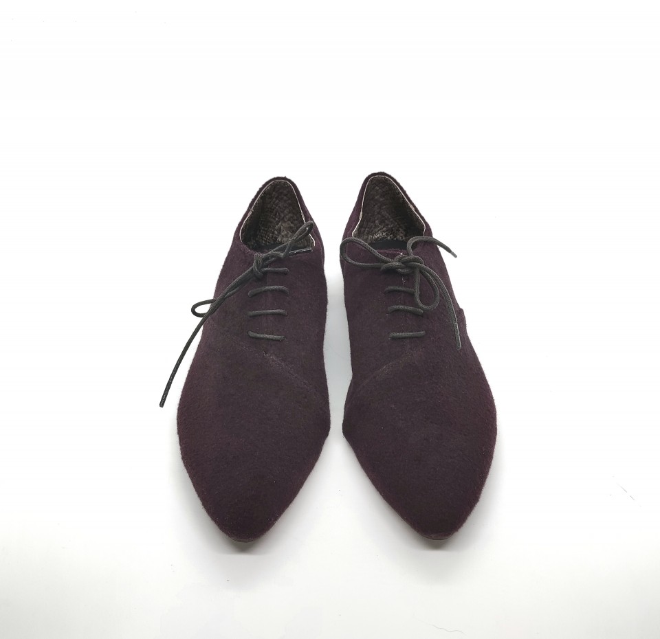 נעל שפיץ חצויה 