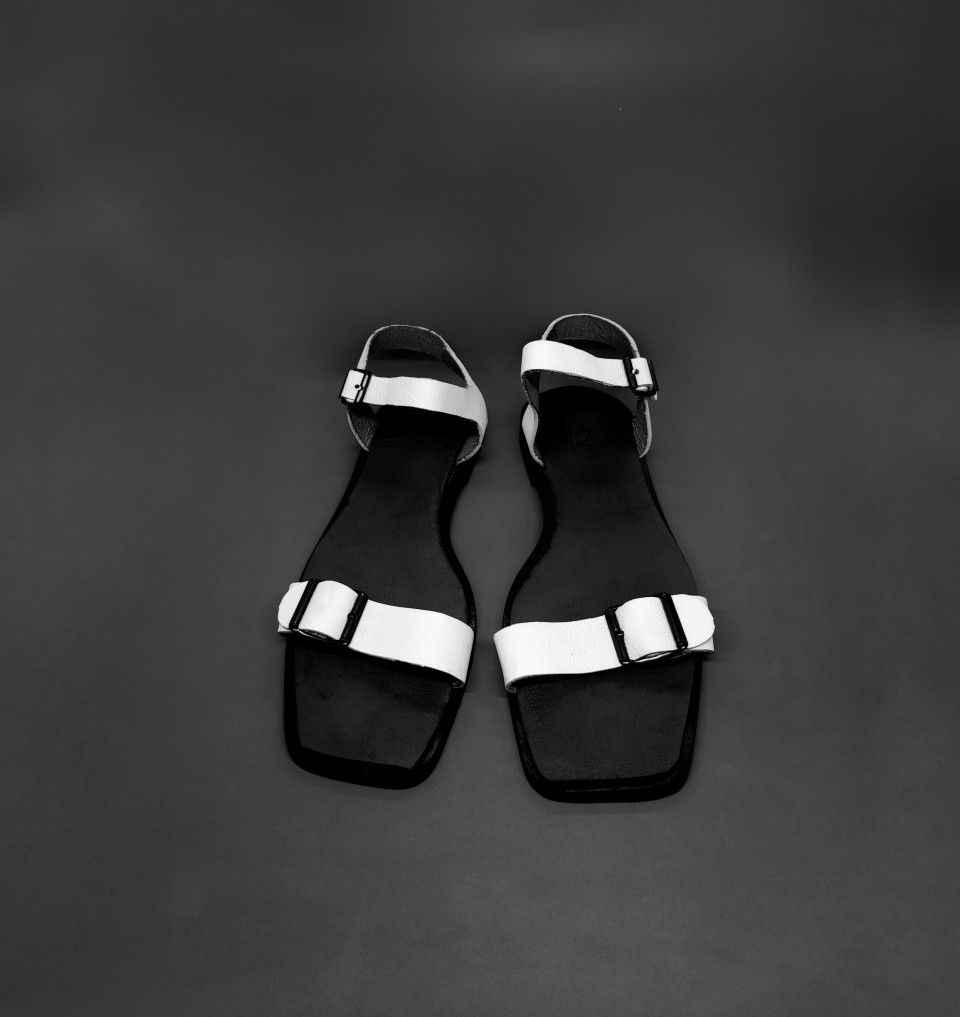 סנדל תנכי מרובע 