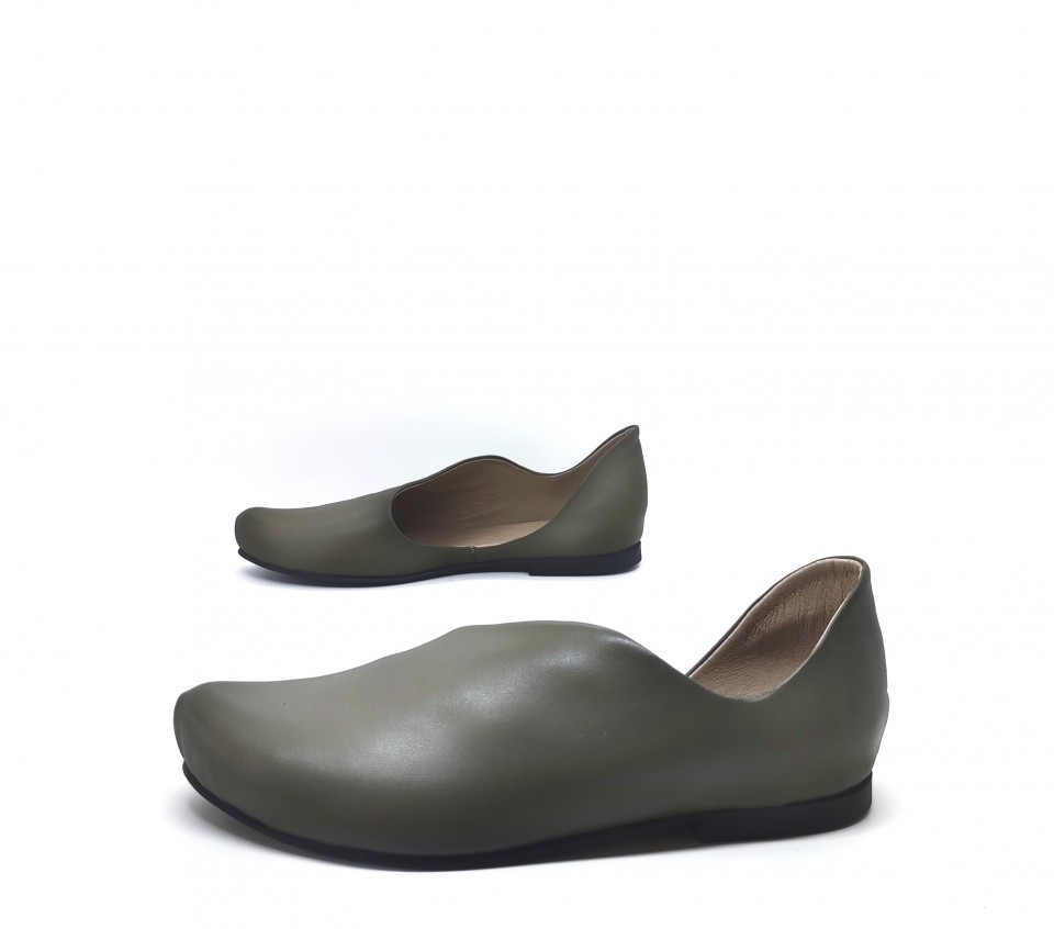  אדונית - פגם קטן