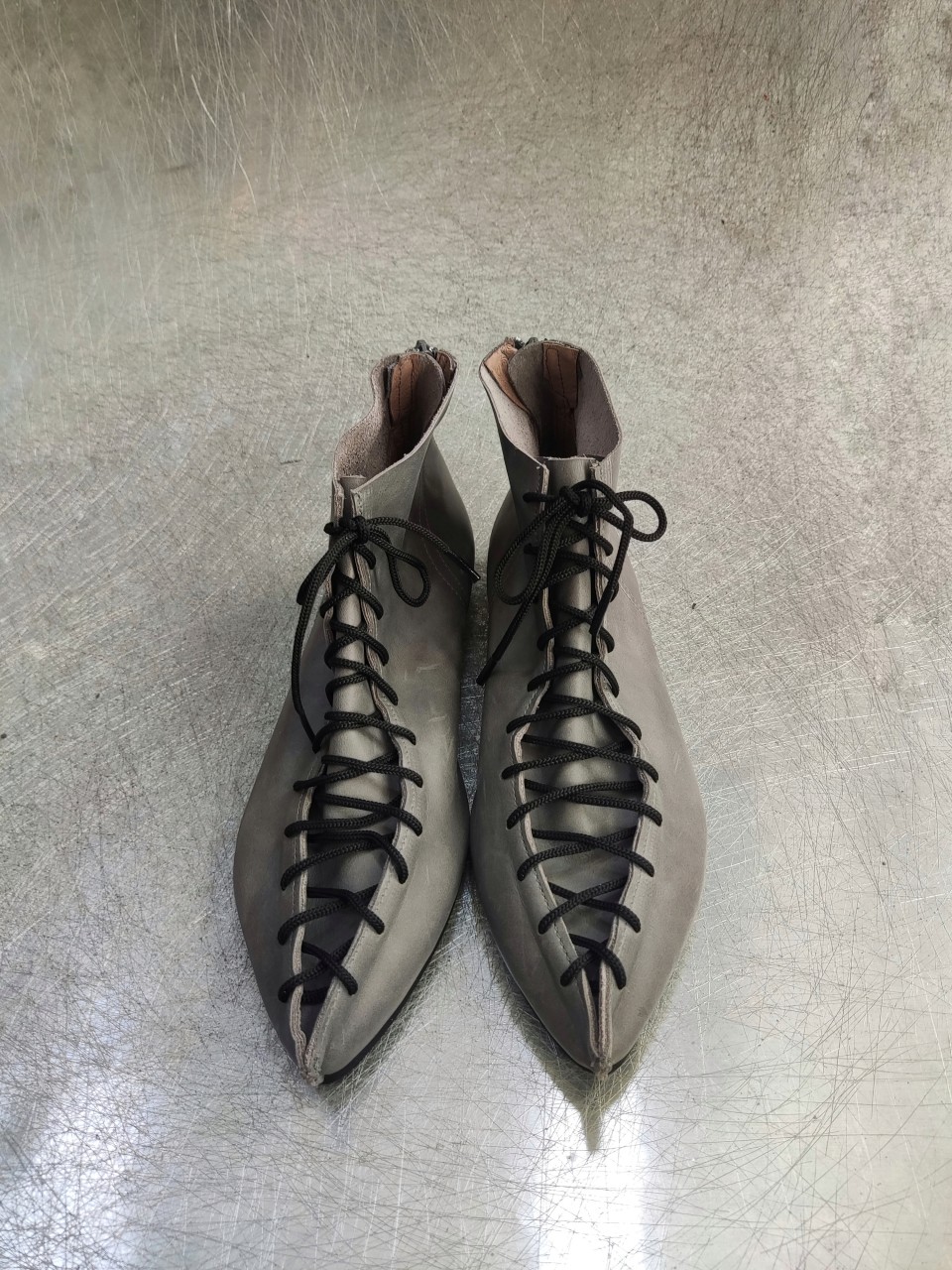 מגפון שפיץ שרוכים 