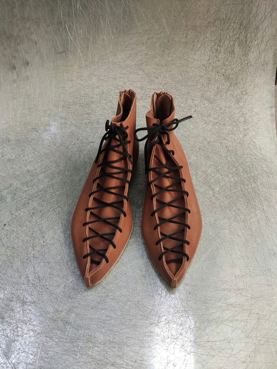 מגפון שפיץ שרוכים 