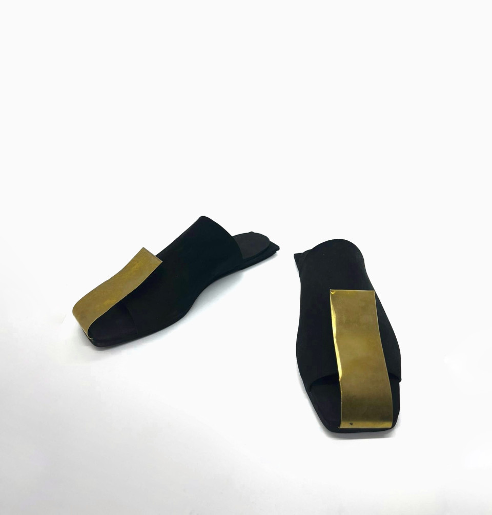 כפכף פאון עם פס מתכת - סמפל