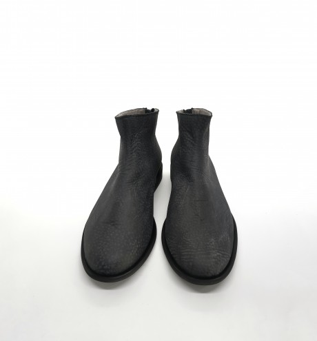  ROBUST SOCK ANKLE BOOT IN DISTRESSED BLACK