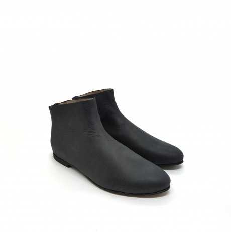  DELICATE SOCK ANKLE BOOT IN DISTRESSED BLACK